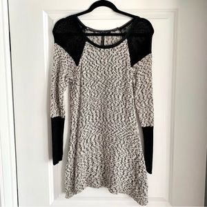 Womens GUESS top/sweater